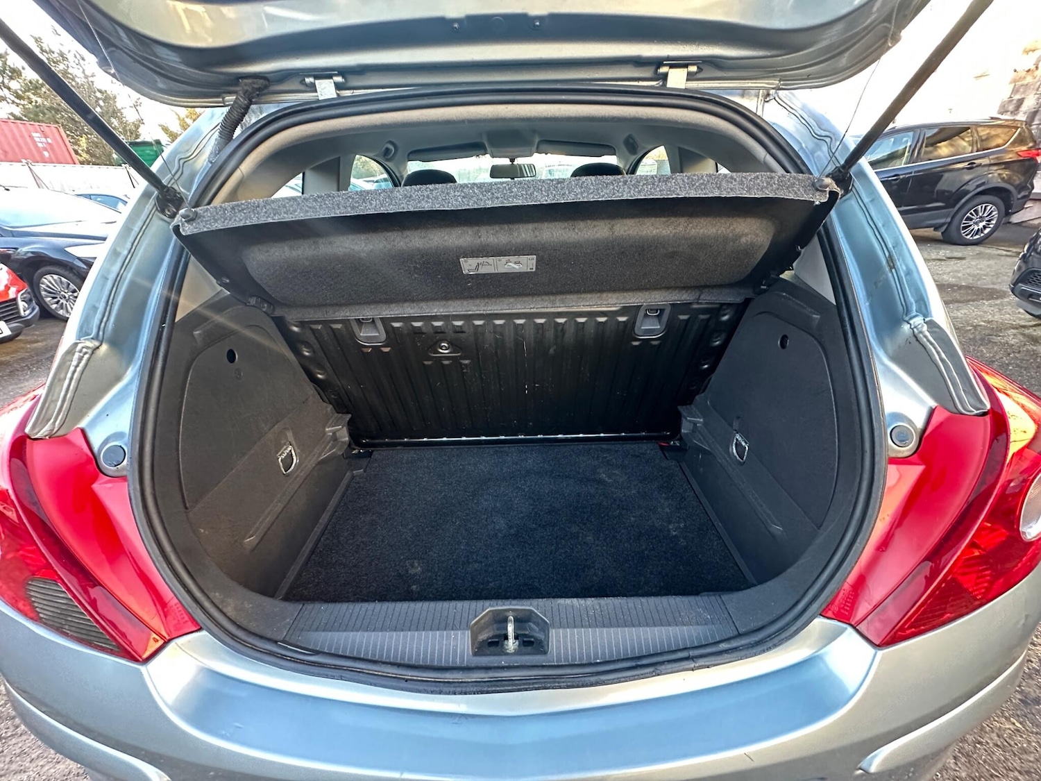 Used Vauxhall Corsa 2011 for sale - 77163353: Photo 7