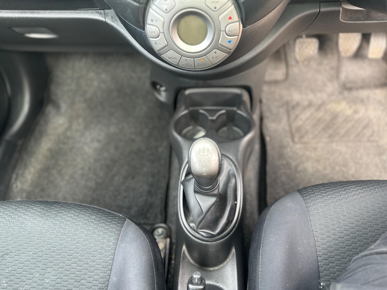 Vehicle 29