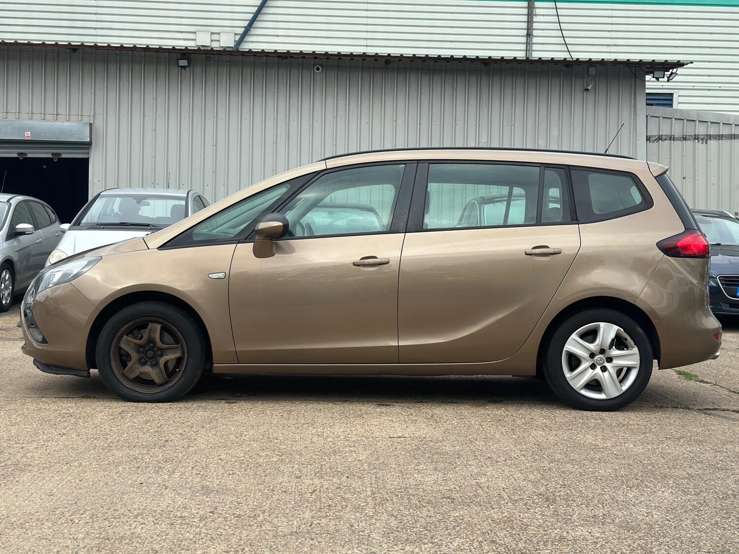 Used Vauxhall Zafira Tourer 2014 for sale - 76001289: Photo 18