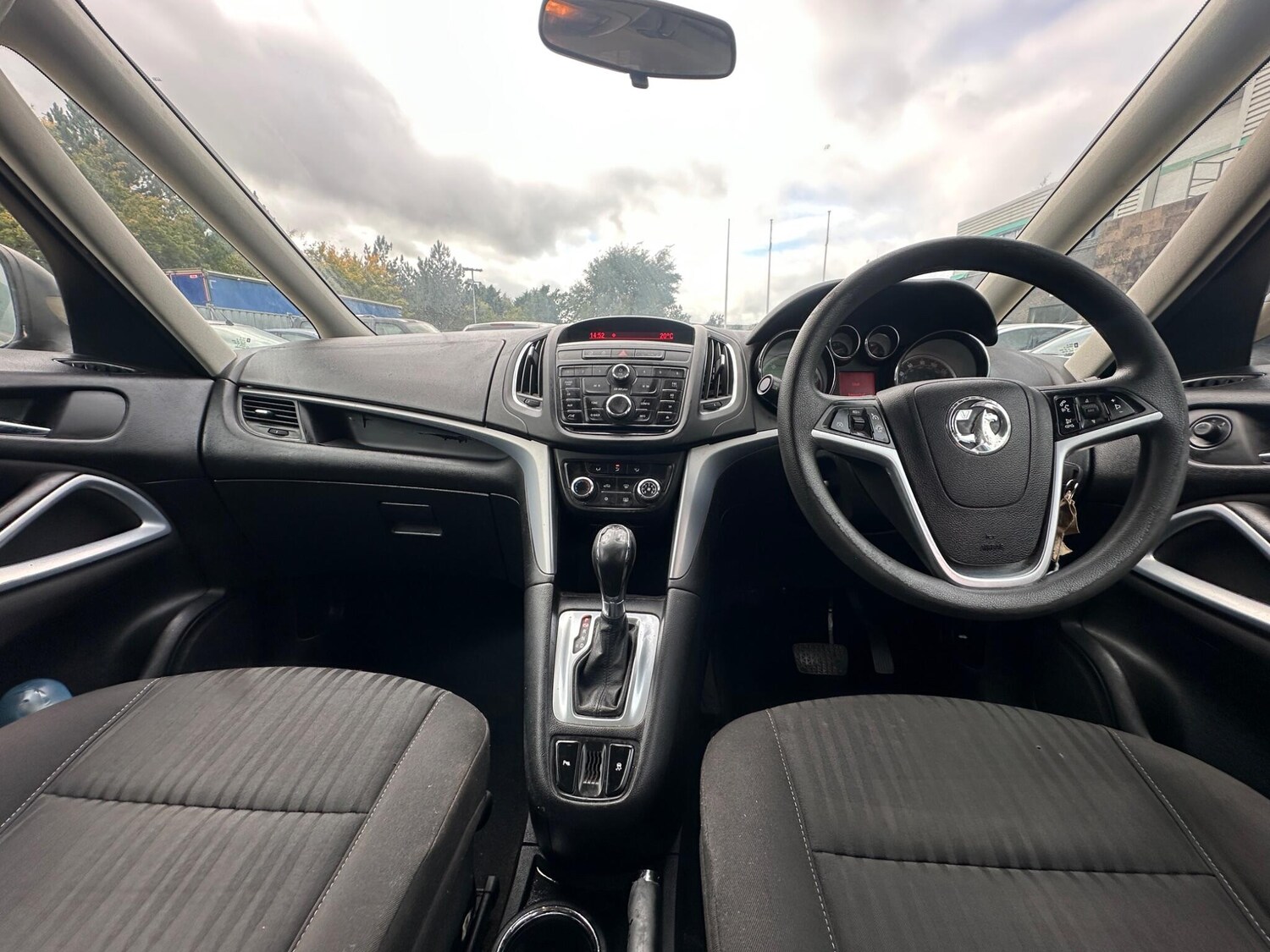 Used Vauxhall Zafira Tourer 2014 for sale - 76001289: Photo 25