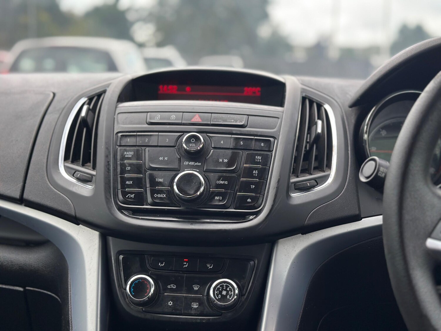 Used Vauxhall Zafira Tourer 2014 for sale - 76001289: Photo 26