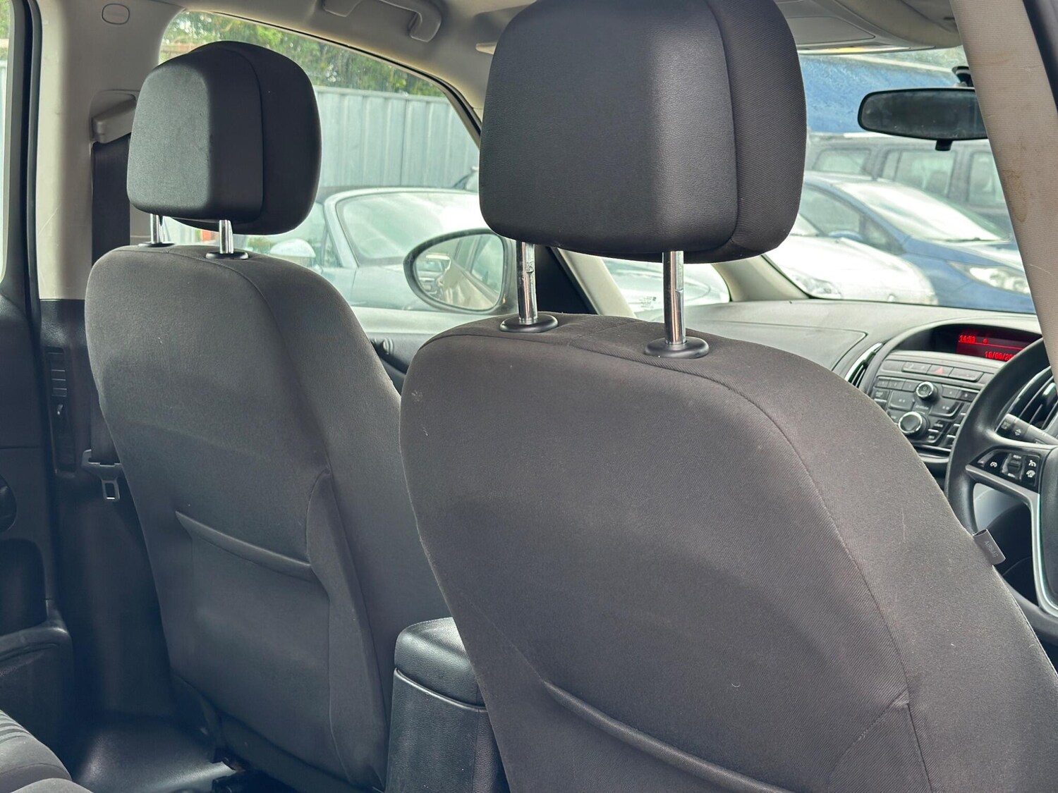 Used Vauxhall Zafira Tourer 2014 for sale - 76001289: Photo 30