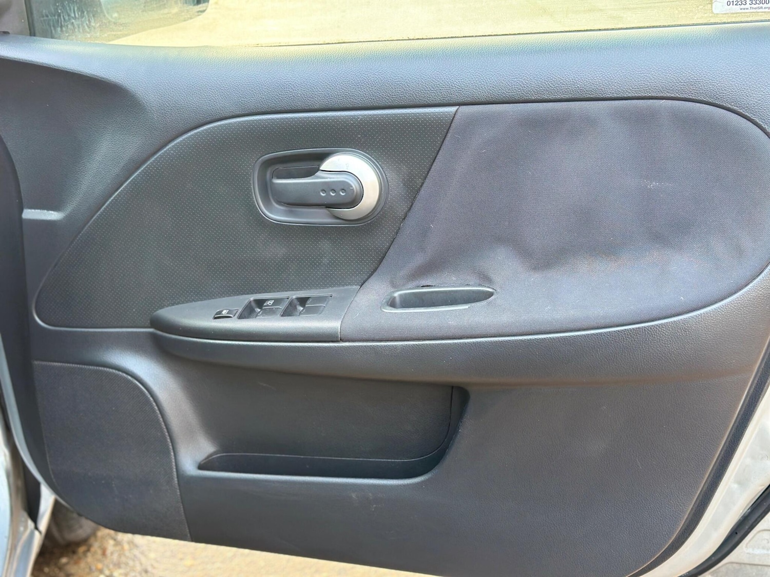 Used Nissan Note 2009 for sale - 76753132: Photo 20