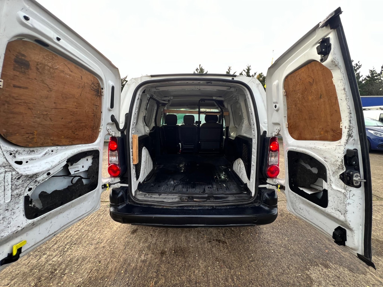 Vehicle 27