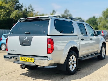 Used Nissan Navara 2015 for sale - 79553382: Photo