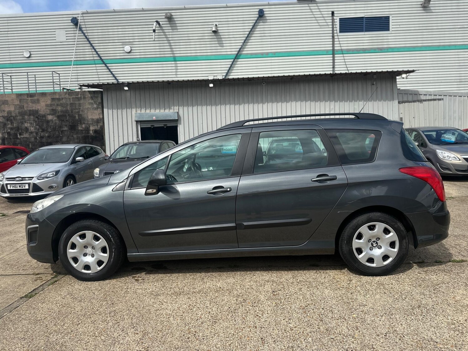 Used Peugeot 308 2018 for sale - 77015912: Photo 18