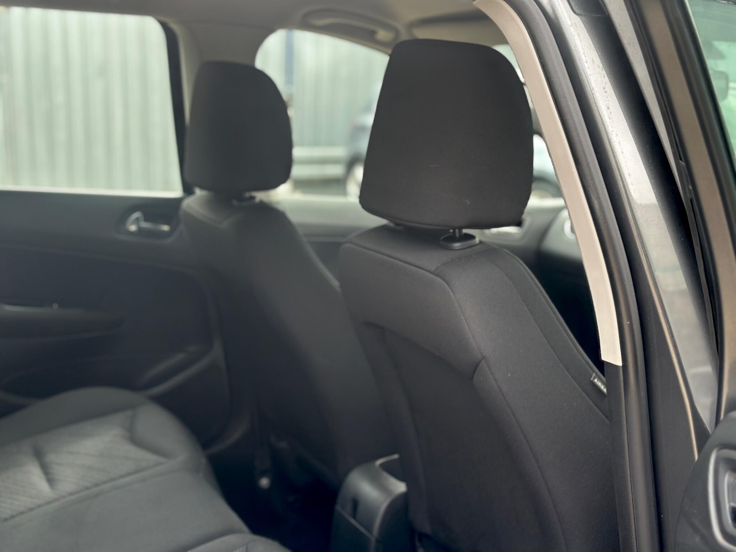 Used Peugeot 308 2018 for sale - 77015912: Photo 28