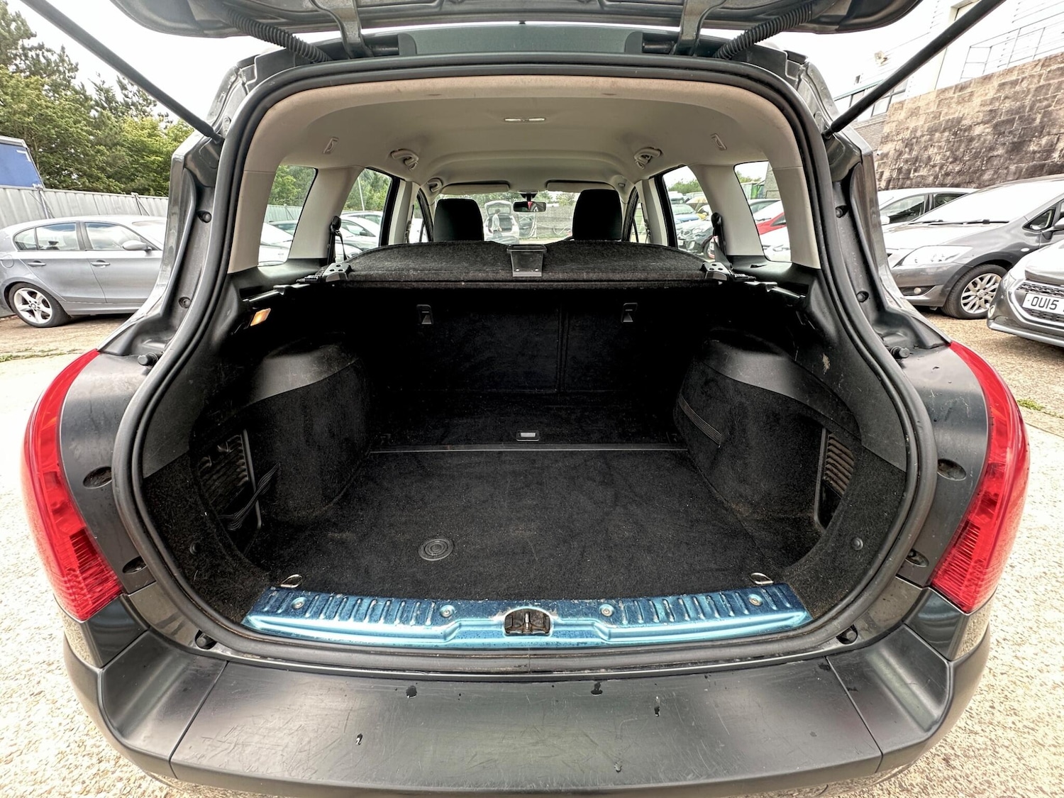 Used Peugeot 308 2018 for sale - 77015912: Photo 35