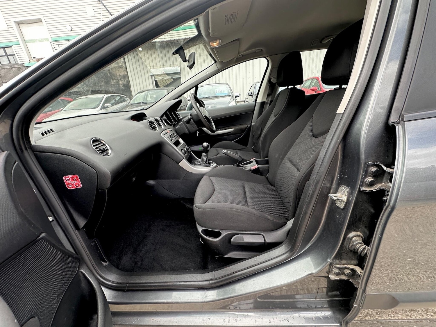 Used Peugeot 308 2018 for sale - 77015912: Photo 43