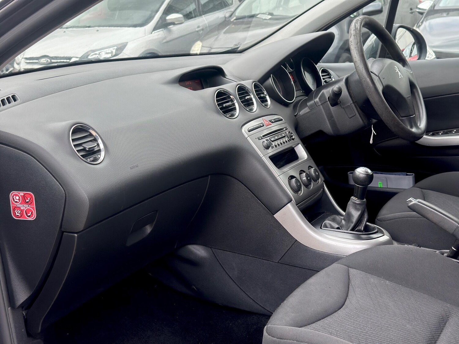 Used Peugeot 308 2018 for sale - 77015912: Photo 44