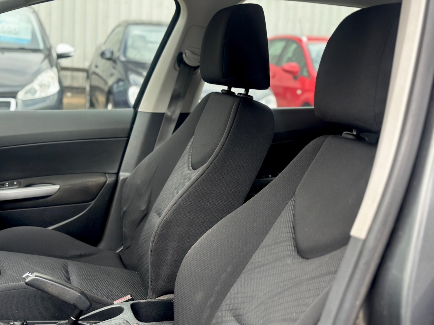 Used Peugeot 308 2018 for sale - 77015912: Photo 46