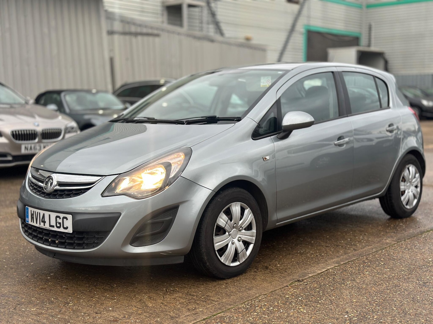 Used Vauxhall Corsa 2014 for sale - 77016009: Photo 2