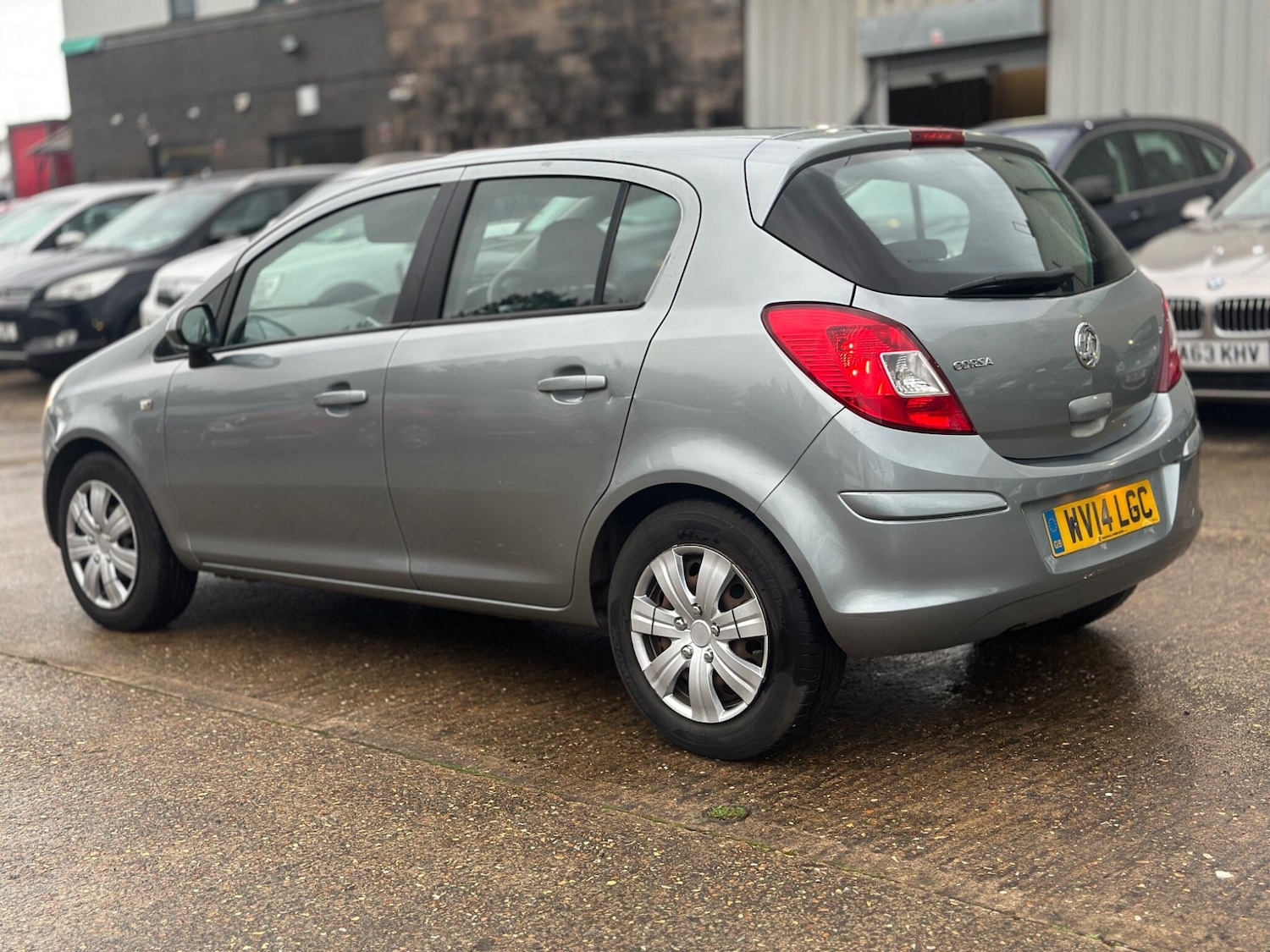 Used Vauxhall Corsa 2014 for sale - 77016009: Photo 3