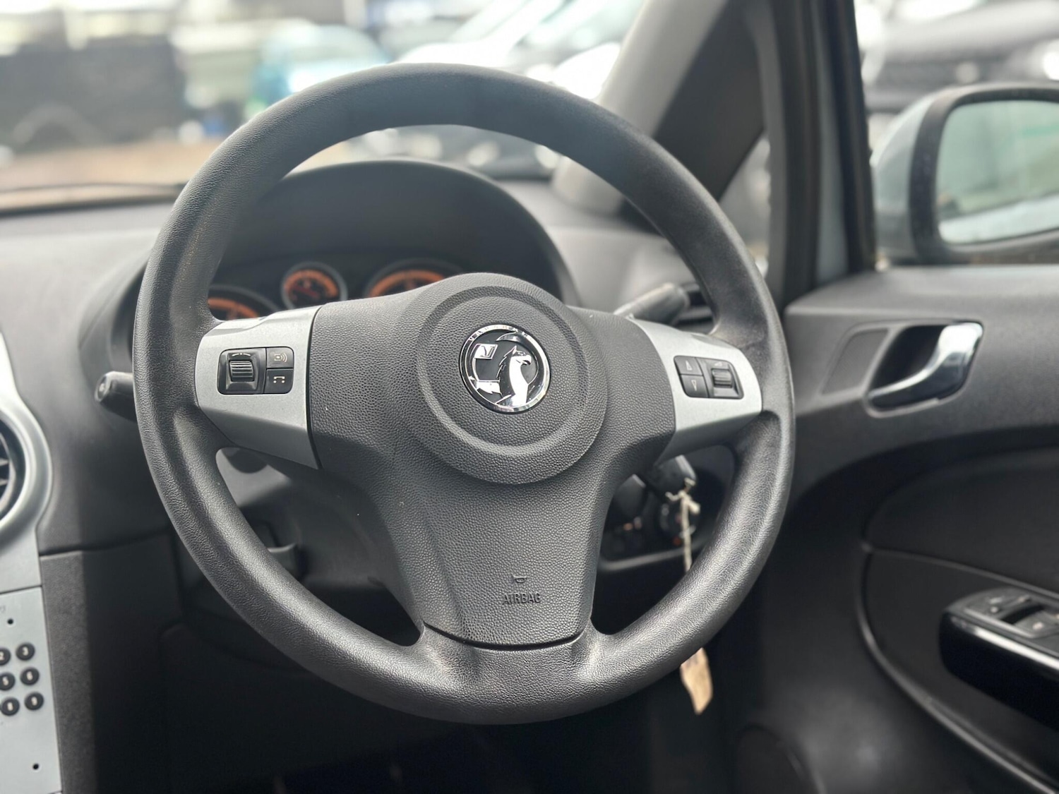 Used Vauxhall Corsa 2014 for sale - 77016009: Photo 32