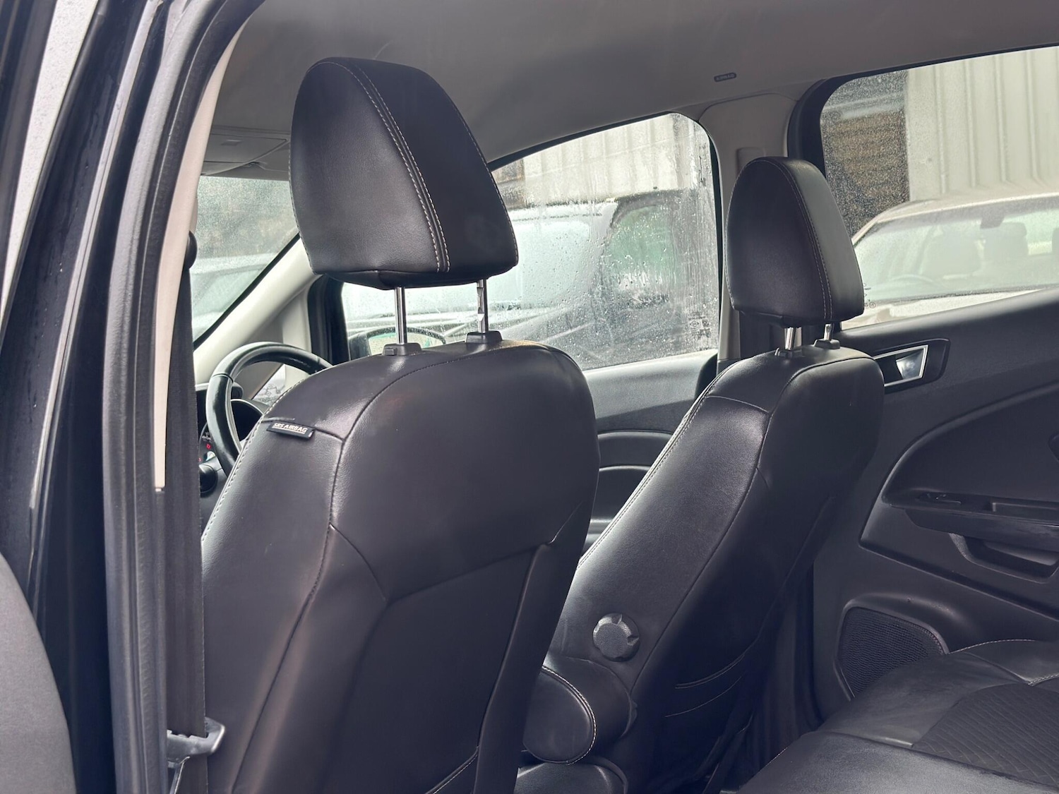 Used Ford Ecosport 2015 for sale - 77525129: Photo 37