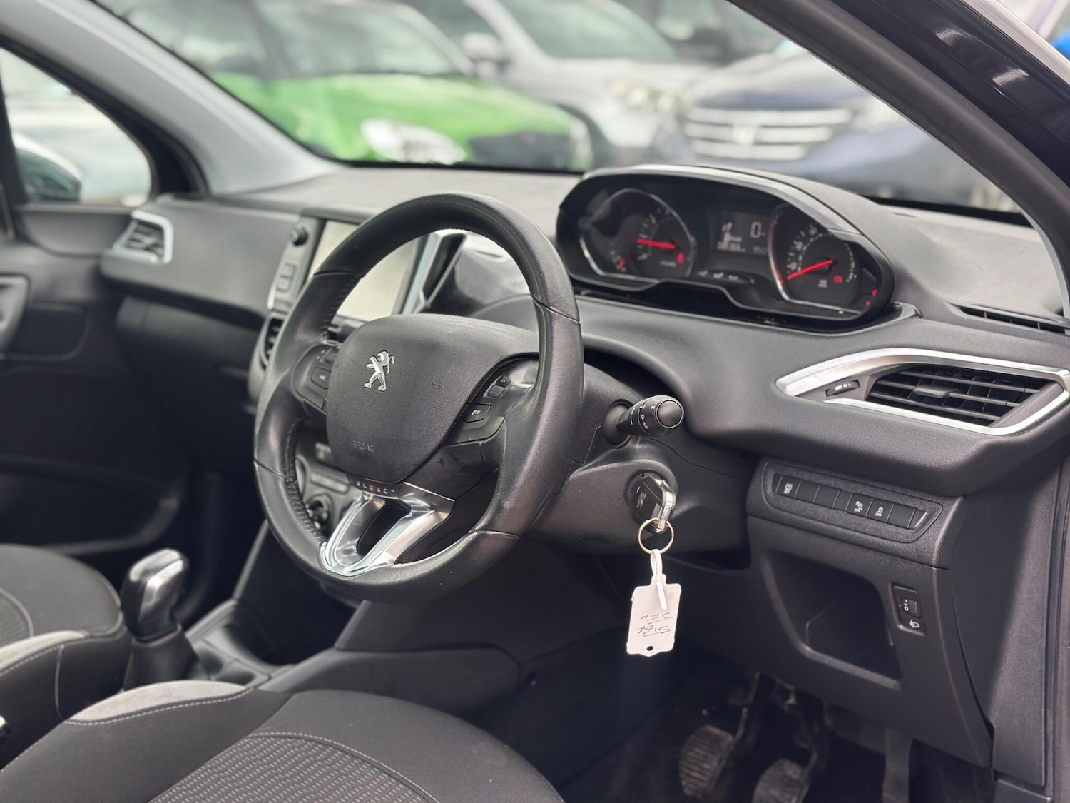 Used Peugeot 208 2014 for sale - 76623181: Photo 22