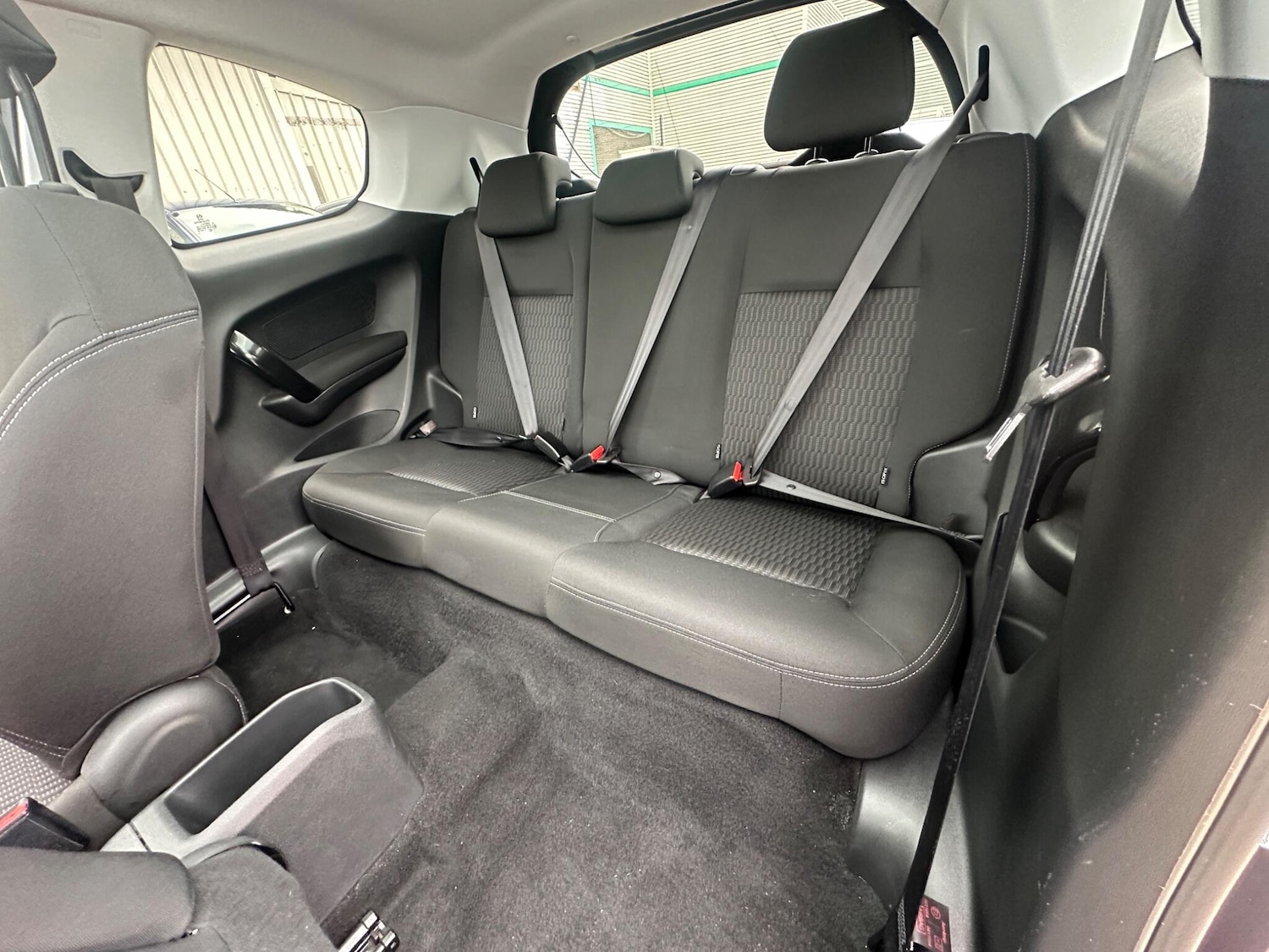 Used Peugeot 208 2014 for sale - 76623181: Photo 32