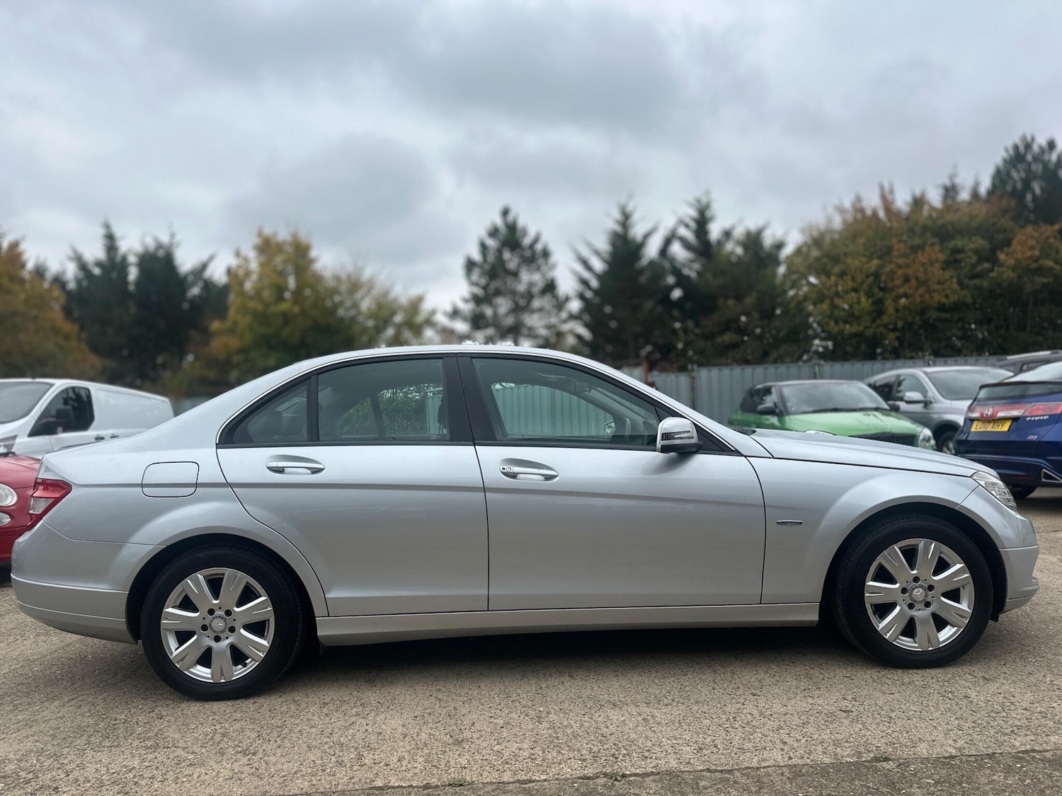 Used Mercedes-Benz C Class 2010 for sale - 76433398: Photo 22