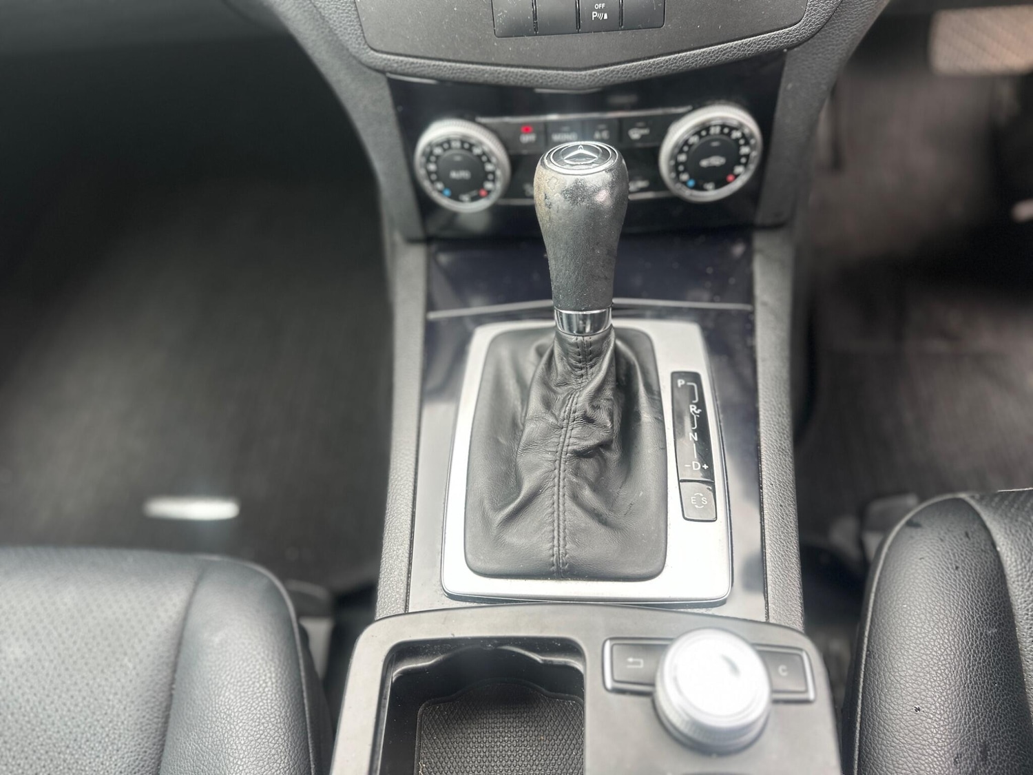 Used Mercedes-Benz C Class 2010 for sale - 76433398: Photo 25