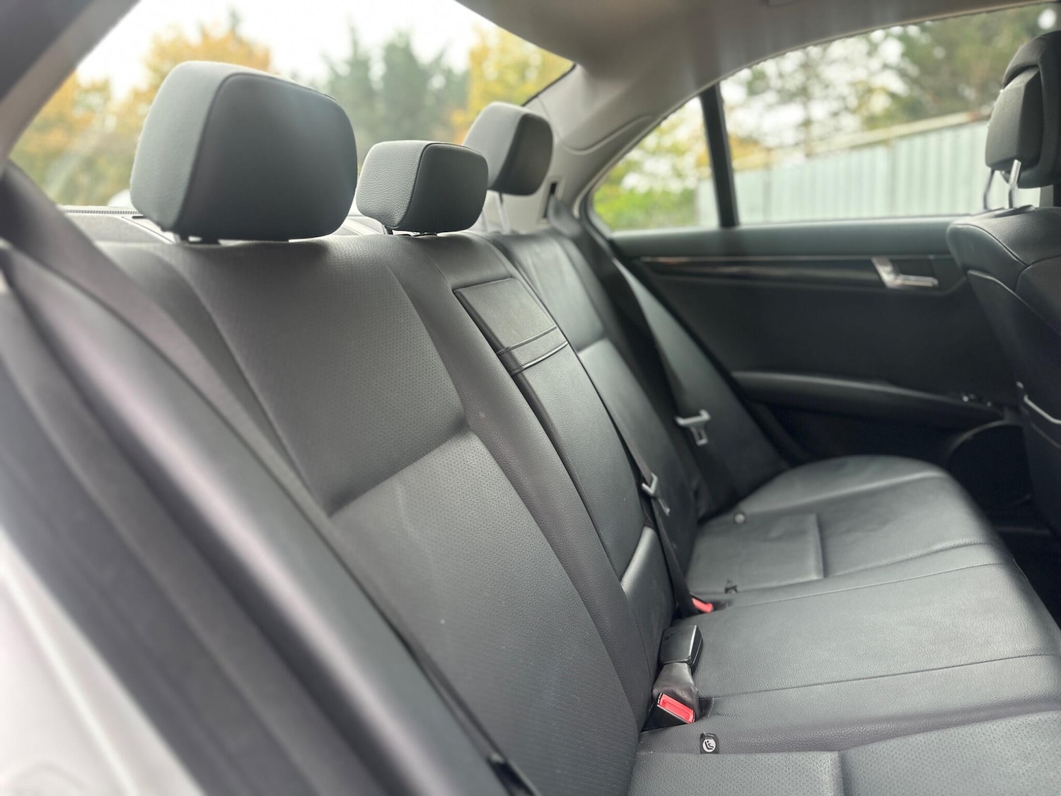 Used Mercedes-Benz C Class 2010 for sale - 76433398: Photo 27