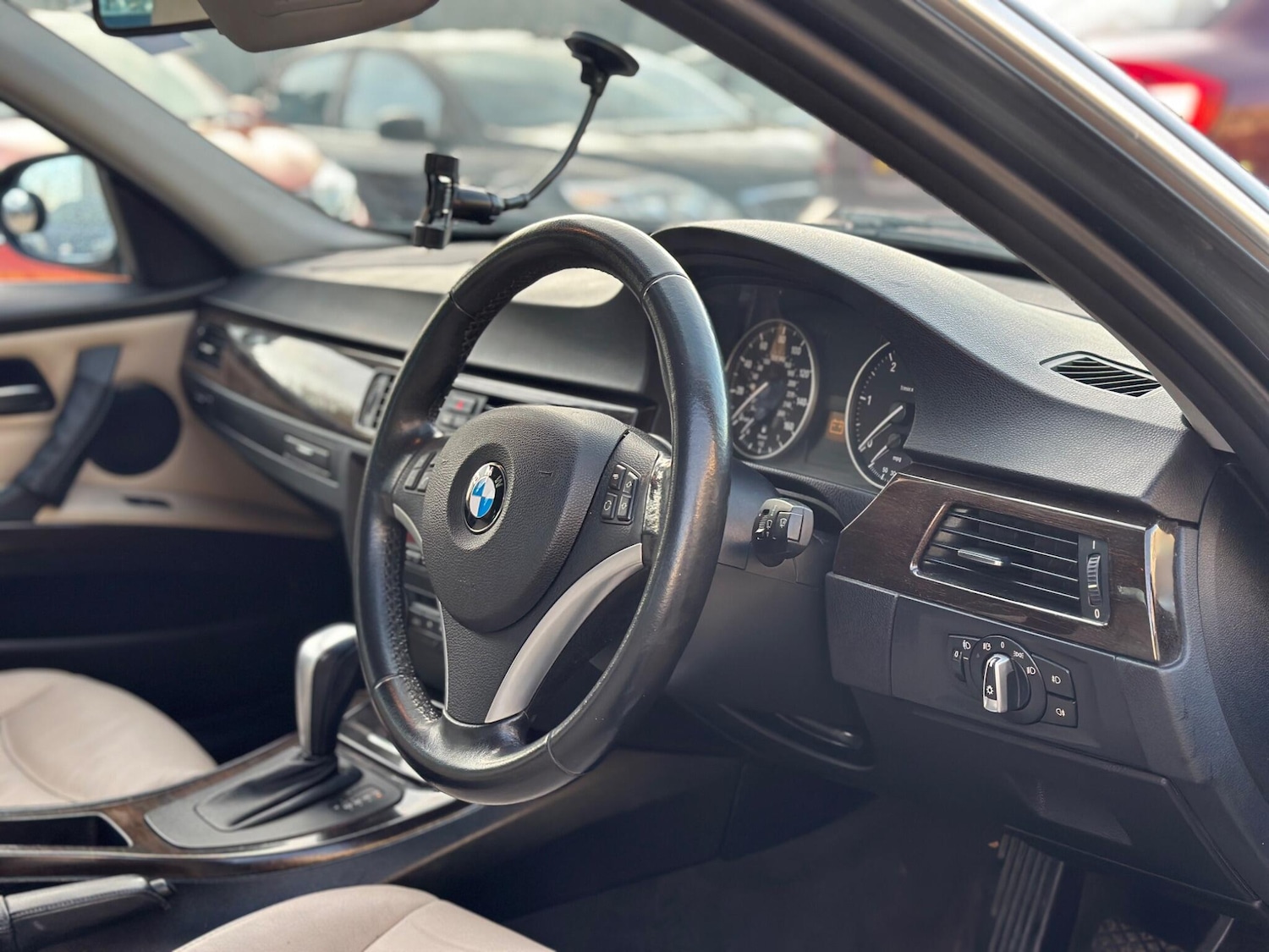 Used BMW 3 Series 2011 for sale - 77202415: Photo 24