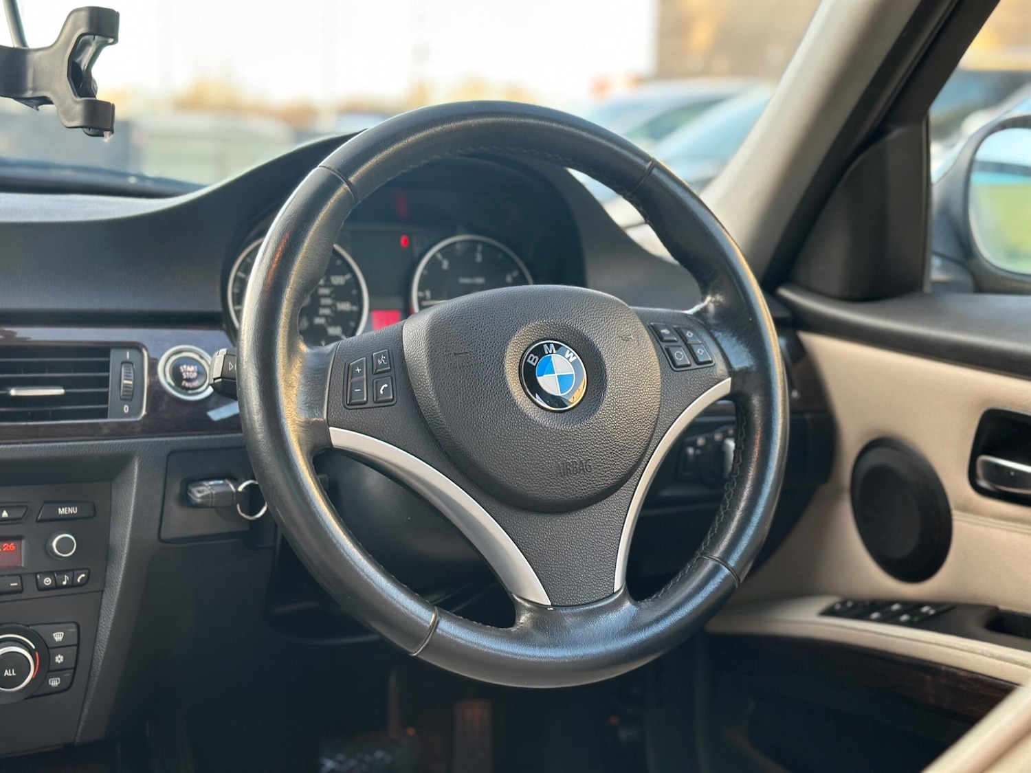 Used BMW 3 Series 2011 for sale - 77202415: Photo 31