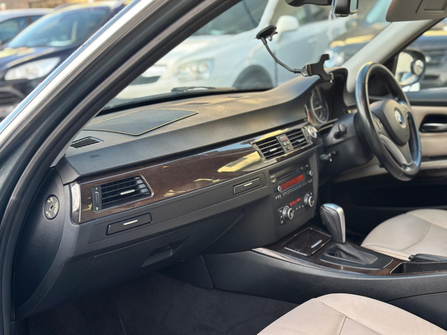 Used BMW 3 Series 2011 for sale - 77202415: Photo 42