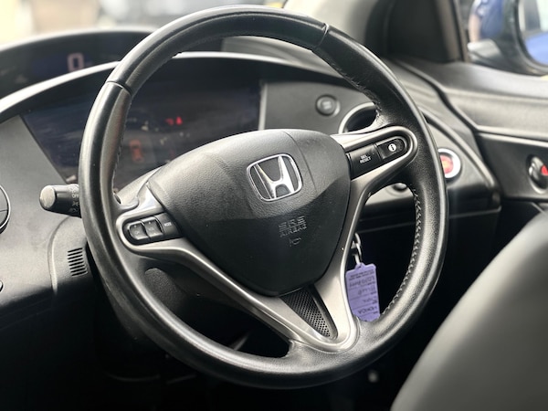 Used Honda Civic 2010 for sale - 75060287: Photo 28