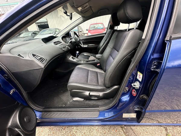 Used Honda Civic 2010 for sale - 75060287: Photo 41