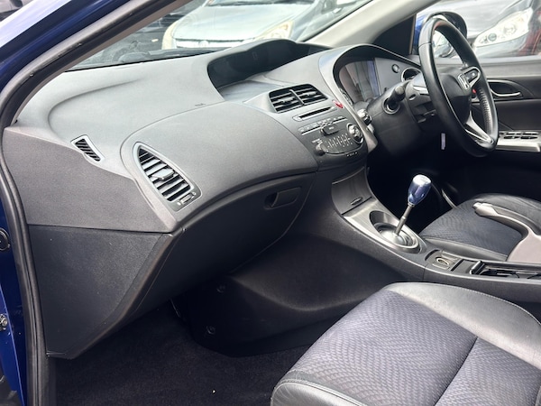 Used Honda Civic 2010 for sale - 75060287: Photo 42
