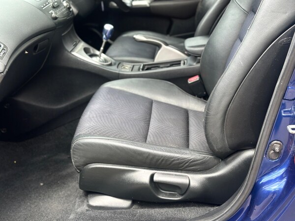 Used Honda Civic 2010 for sale - 75060287: Photo 45