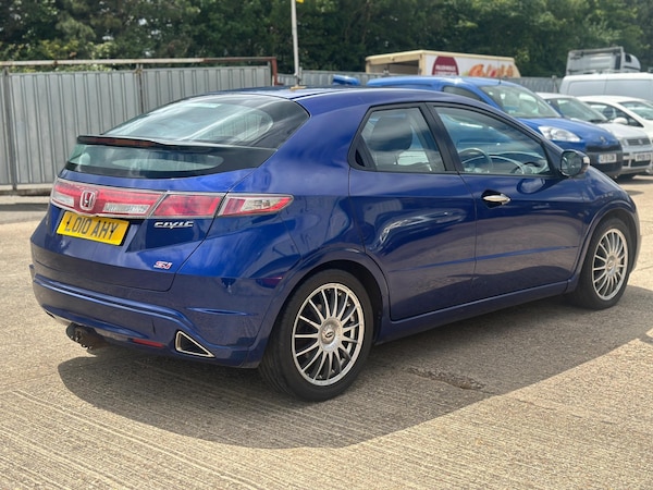 Used Honda Civic 2010 for sale - 75060287: Photo 4