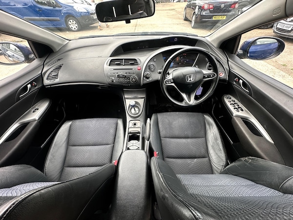 Used Honda Civic 2010 for sale - 75060287: Photo 7