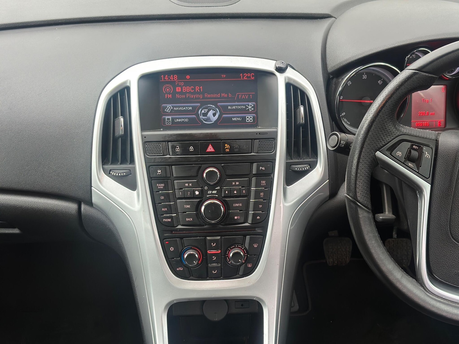 Used Vauxhall Astra 2010 for sale - 78062690: Photo 28