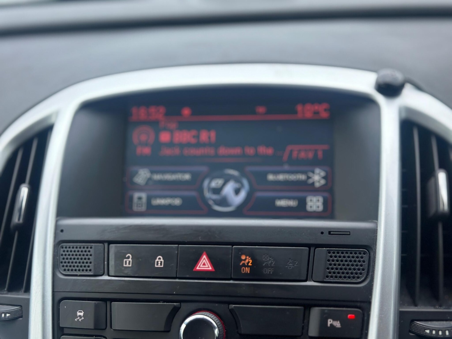 Used Vauxhall Astra 2010 for sale - 78062690: Photo 7