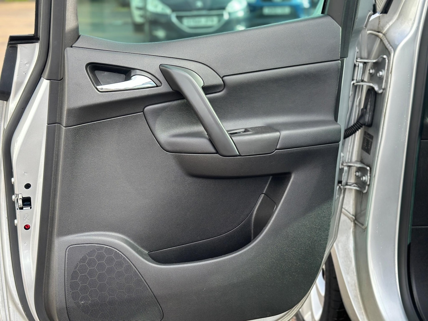 Used Vauxhall Meriva 2012 for sale - 77585870: Photo 29