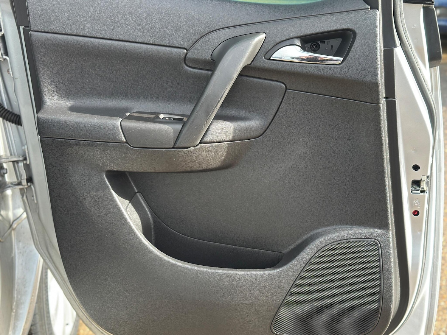 Used Vauxhall Meriva 2012 for sale - 77585870: Photo 37