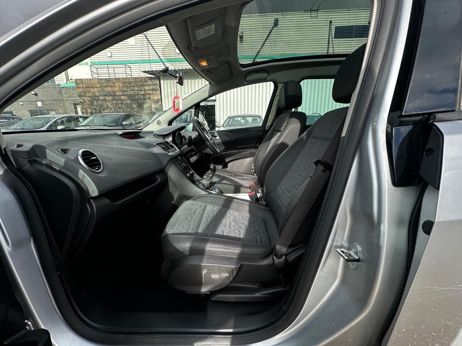 Used Vauxhall Meriva 2012 for sale - 77585870: Photo 38