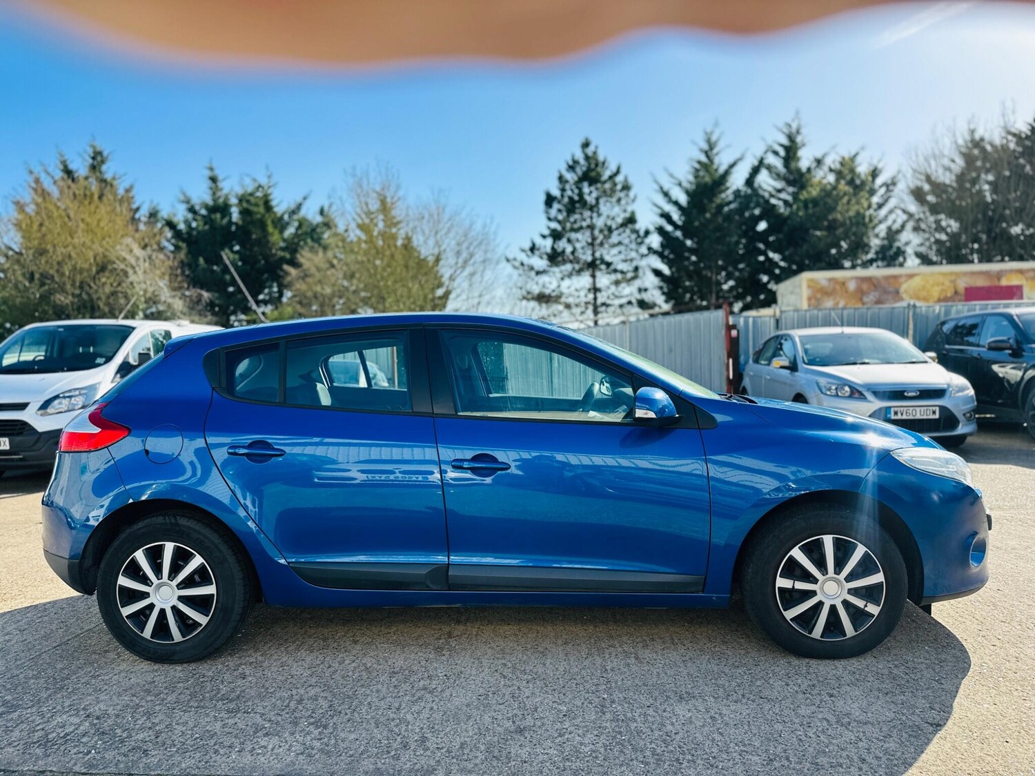 Used Renault Megane 2011 for sale - 77940052: Photo 18