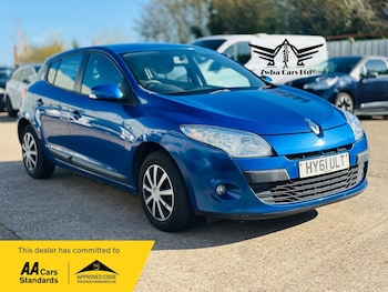 Used Renault Megane 2011 for sale - 77940052: Photo