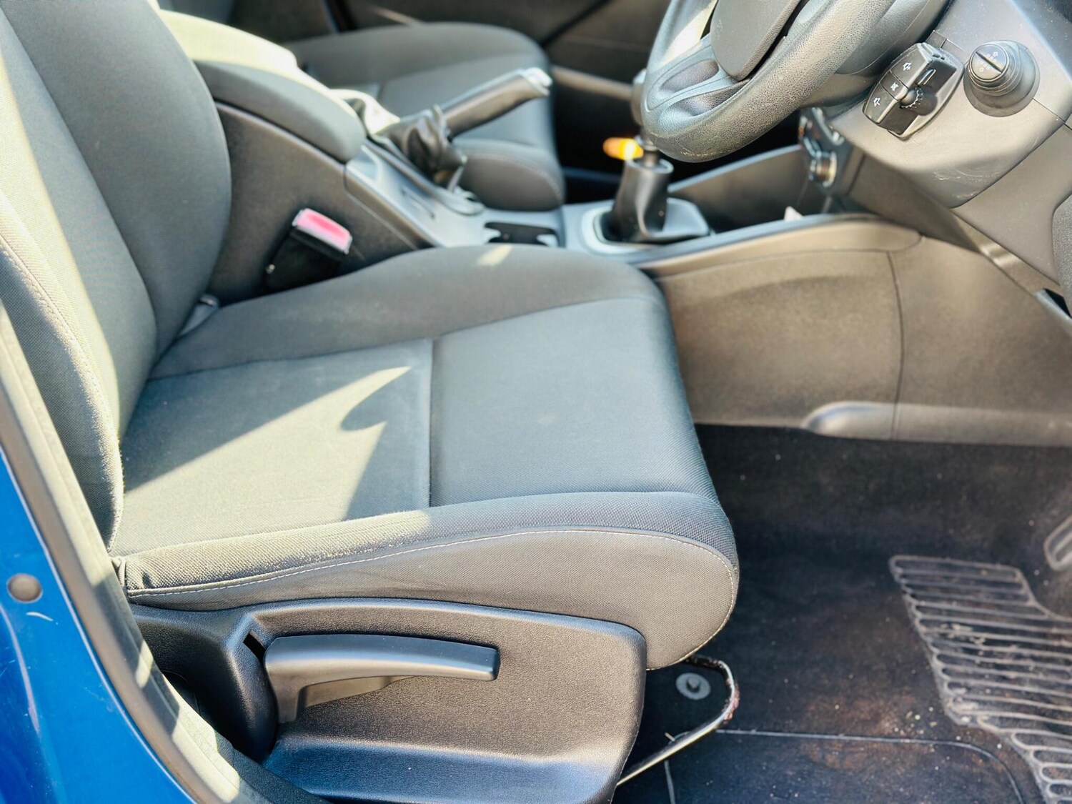 Used Renault Megane 2011 for sale - 77940052: Photo 21