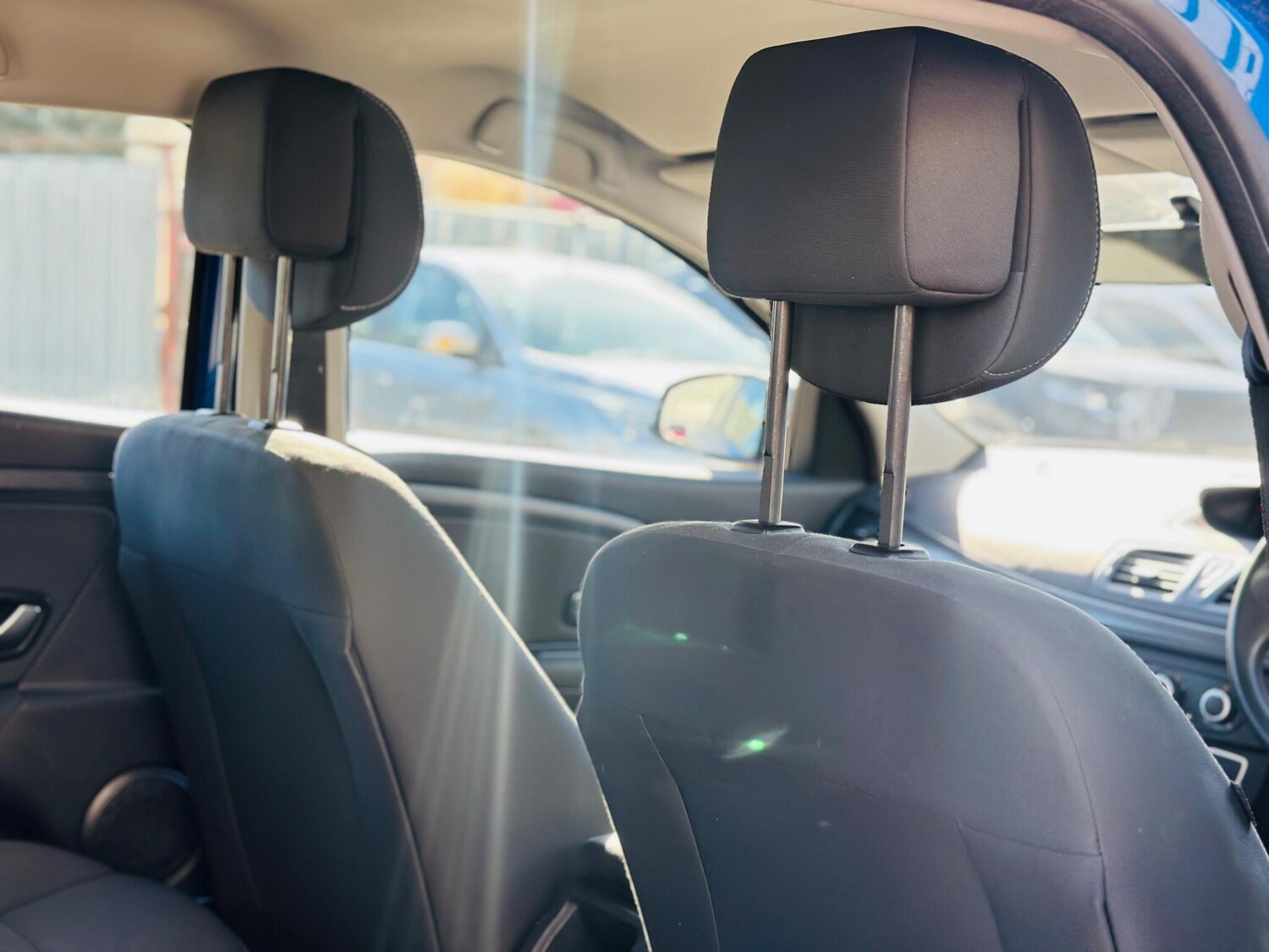 Used Renault Megane 2011 for sale - 77940052: Photo 32