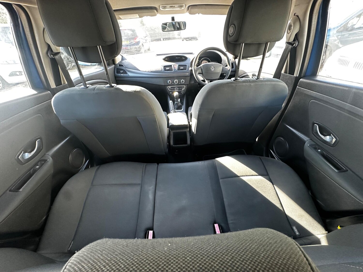 Used Renault Megane 2011 for sale - 77940052: Photo 37