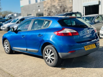 Used Renault Megane 2011 for sale - 77940052: Photo