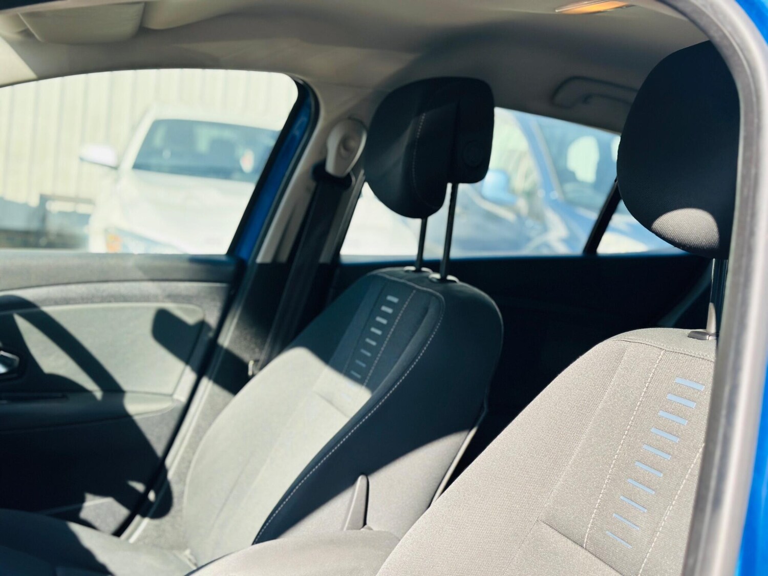 Used Renault Megane 2011 for sale - 77940052: Photo 46