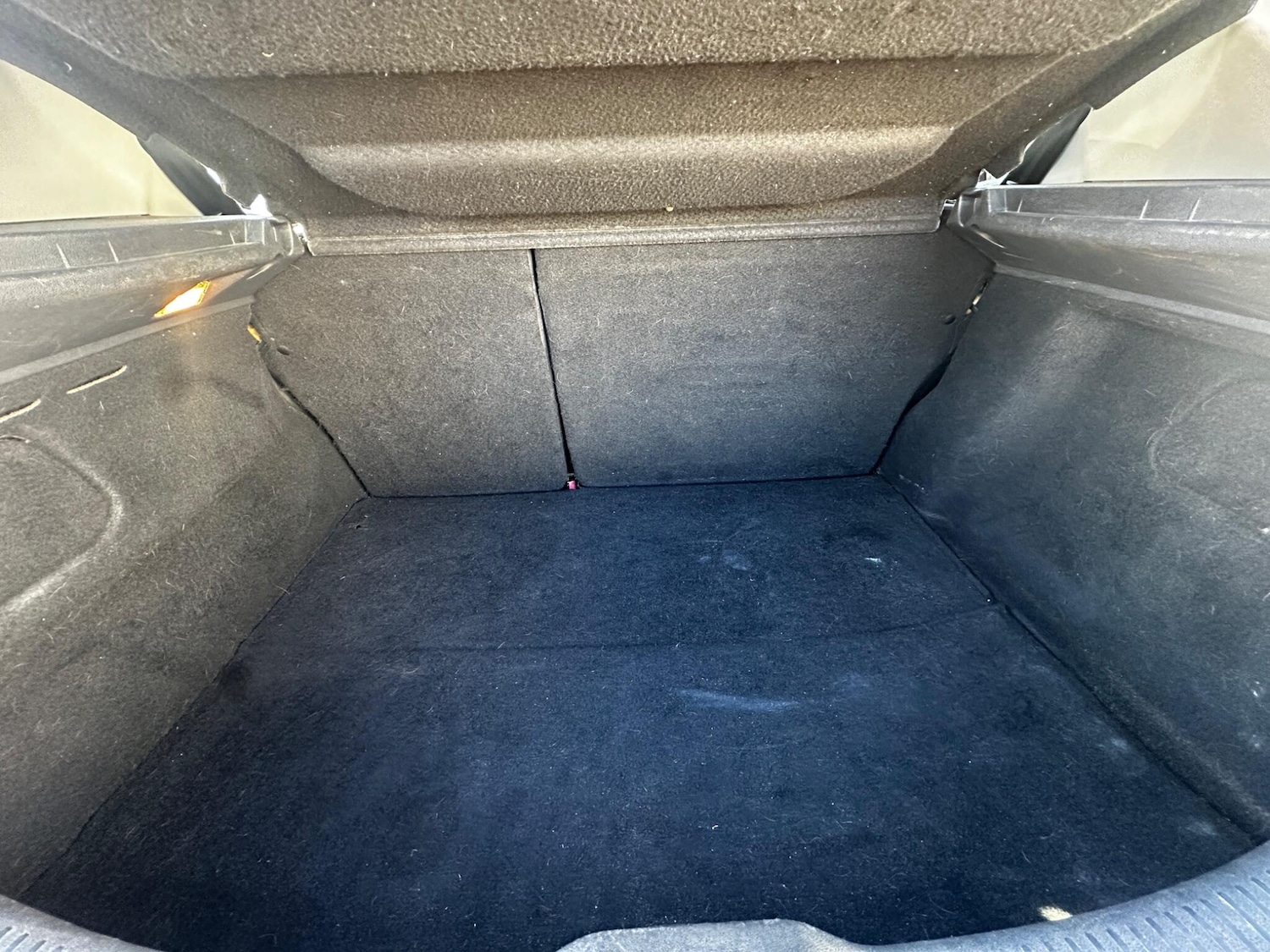 Used Renault Megane 2011 for sale - 77940052: Photo 6