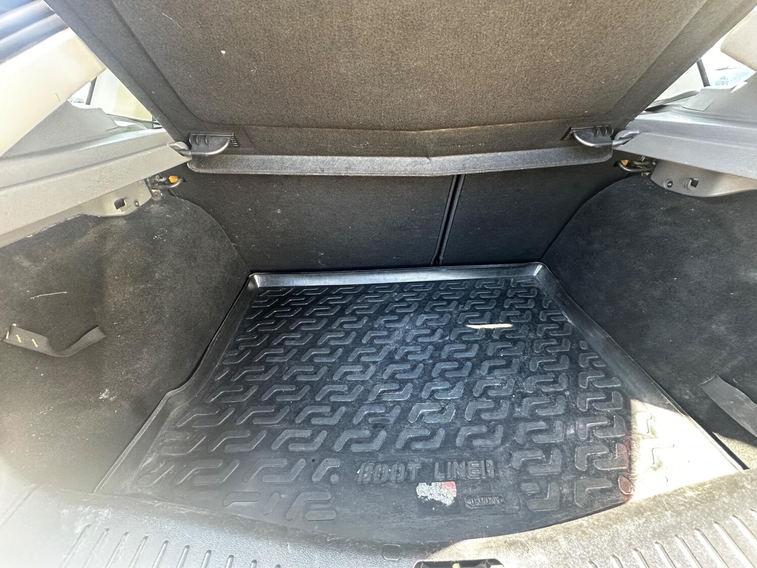 Used Ford Focus 2010 for sale - 77939963: Photo 10