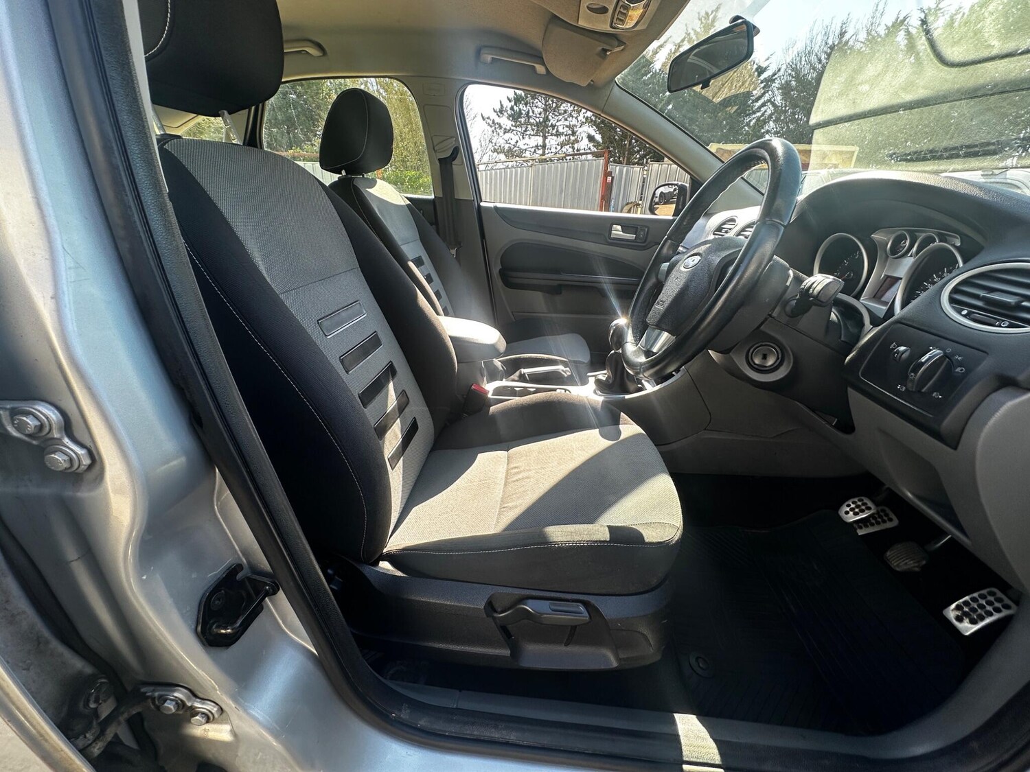 Used Ford Focus 2010 for sale - 77939963: Photo 17