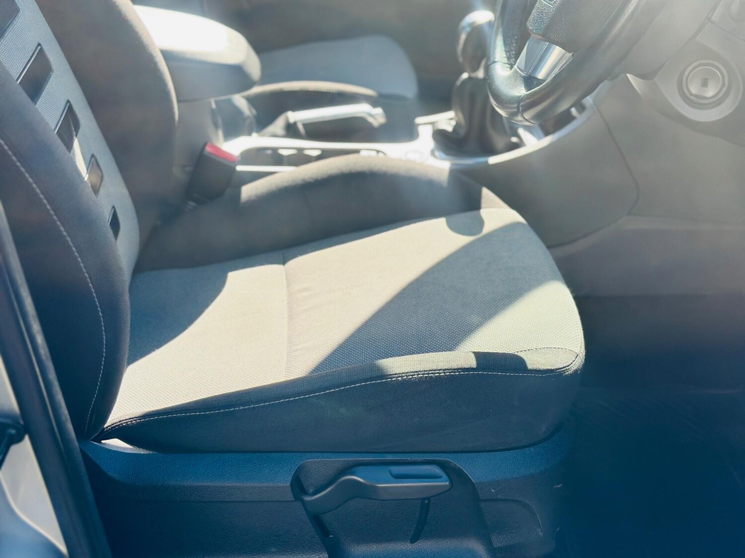 Used Ford Focus 2010 for sale - 77939963: Photo 21