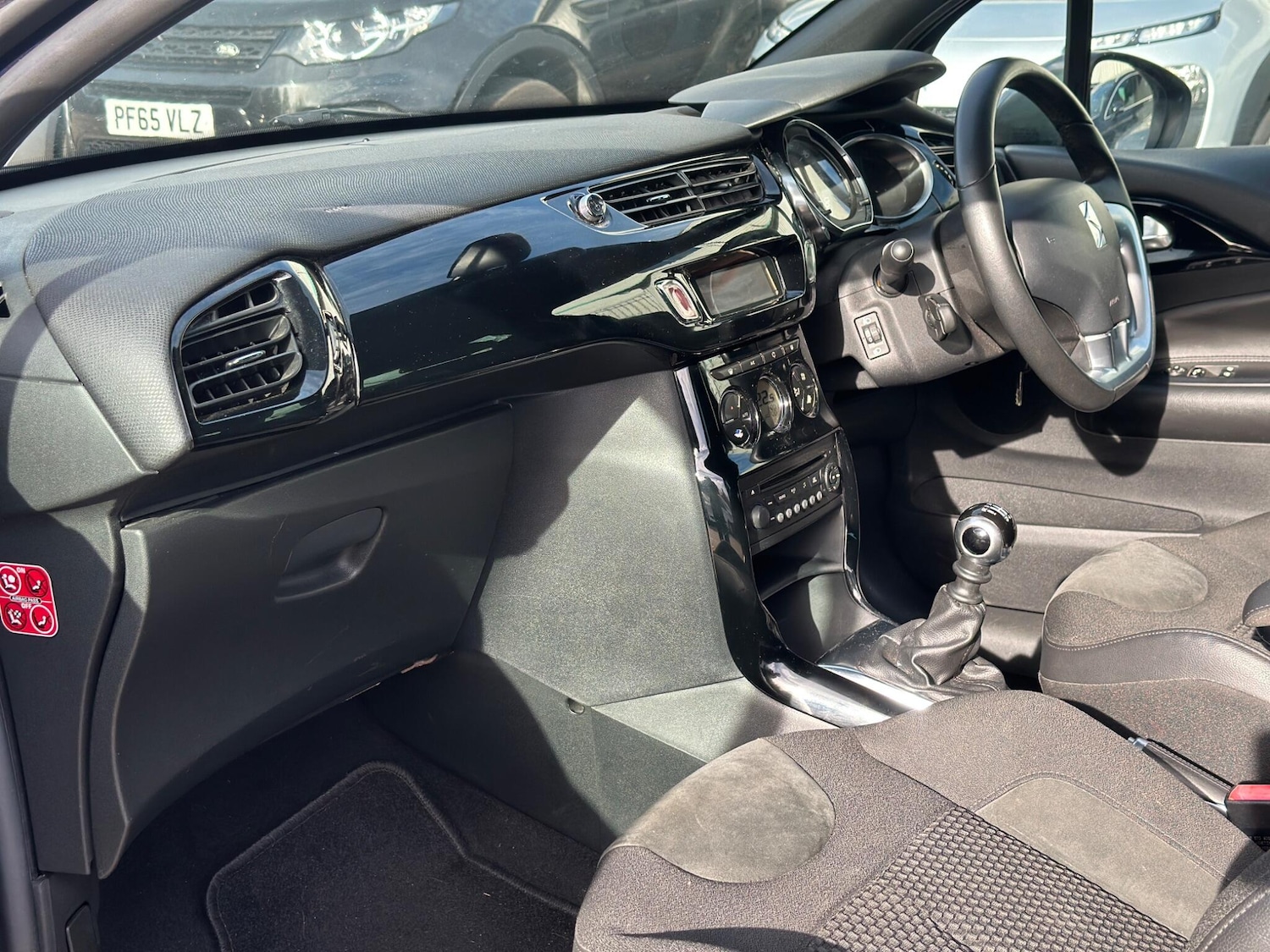 Used Citroen DS3 2015 for sale - 76992368: Photo 31